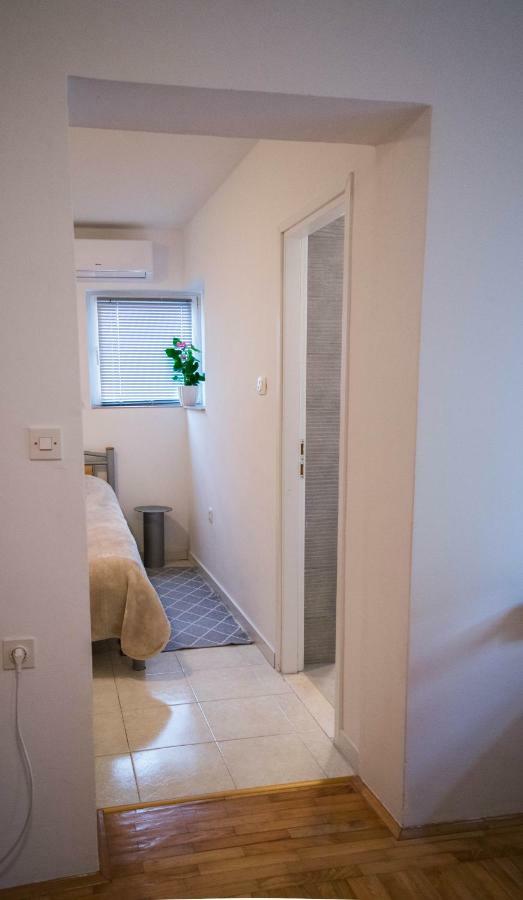 Duje & Roko Apartments 希贝尼克 外观 照片